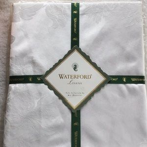 Waterford Linens Tablecloth